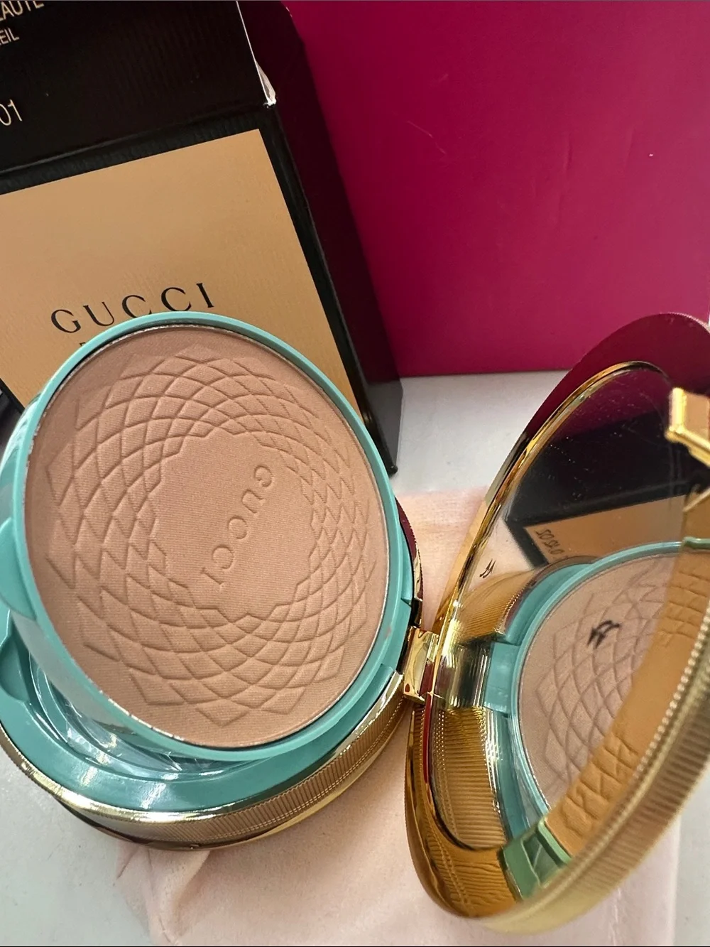 Gucci Turquoise and Gold Poudre de Beauté Compact